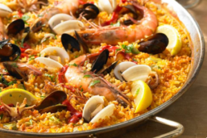 Plutôt paella, fideua ou arroz negro ? 