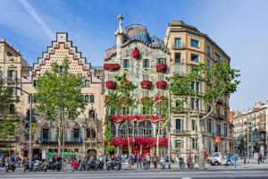 Casa Batllo pendant la Sant Jordi à Barcelone