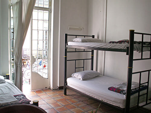 Logement EVJF Barcelone: Auberge de jeunesse